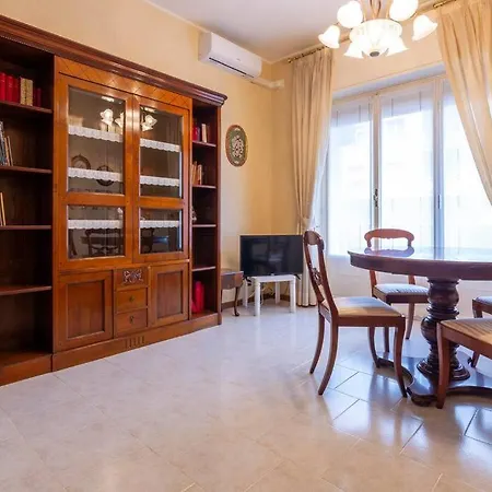 Italianflat - Tolstoi M4 - Large 1 Bedroom Balcony Apartment Mailand